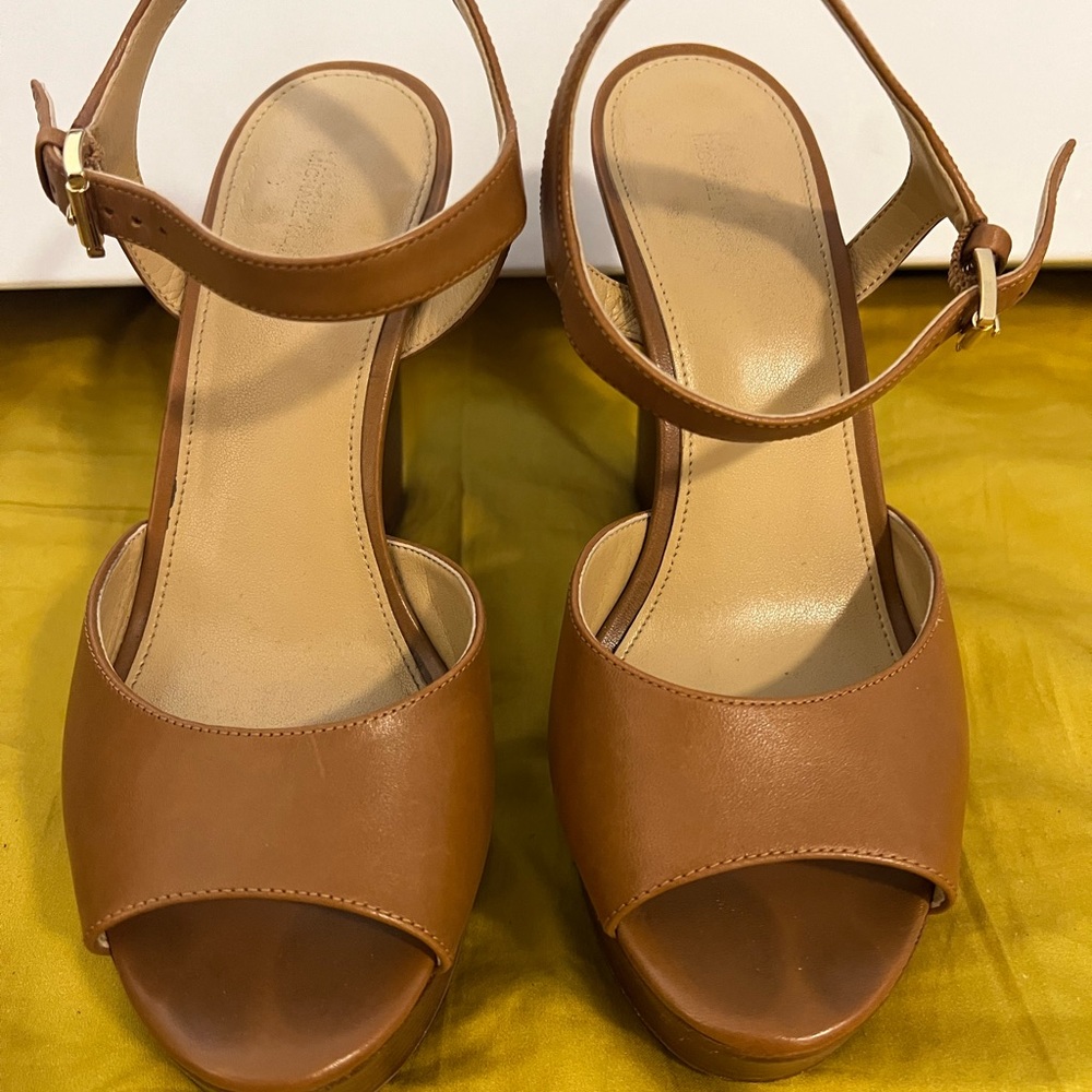 Michael Kors size 6.5